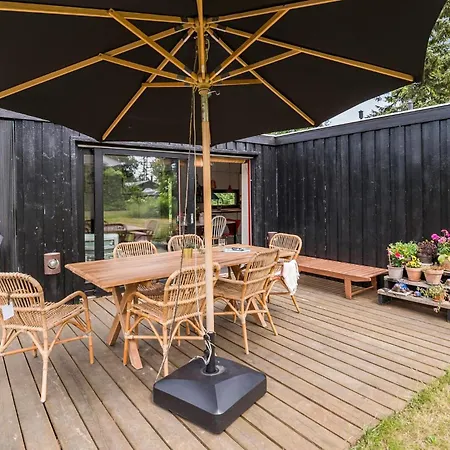 3 Bedroom Gorgeous In Hyllinge *