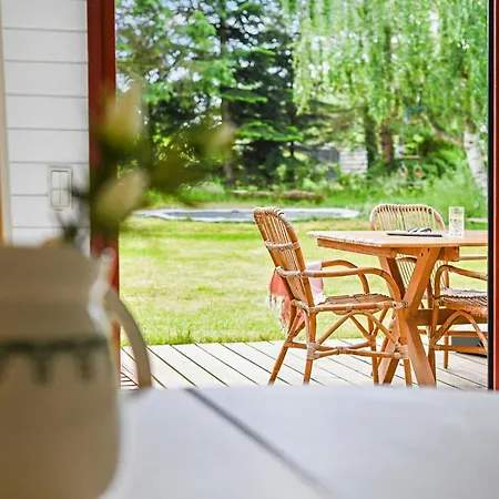 3 Bedroom Gorgeous In Hyllinge Hébergement de vacances